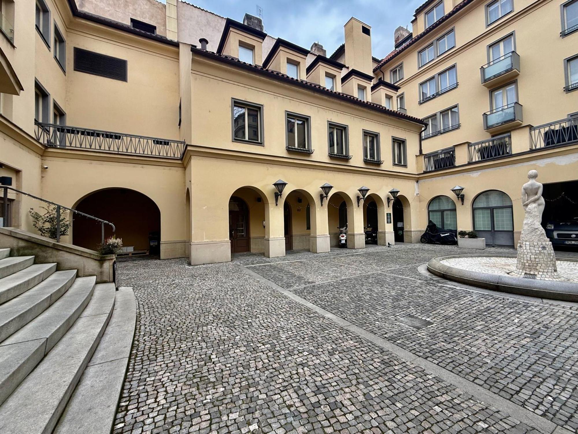 Apartamento Unique Charles Bridge 2bdr Apartment. *