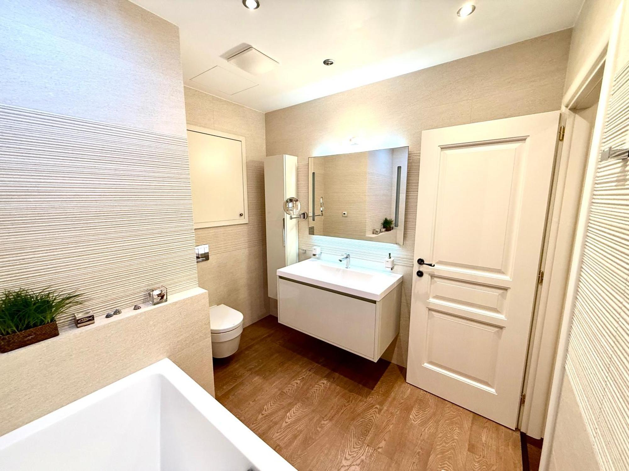 Unique Charles Bridge 2bdr Apartment. Apartamento *
