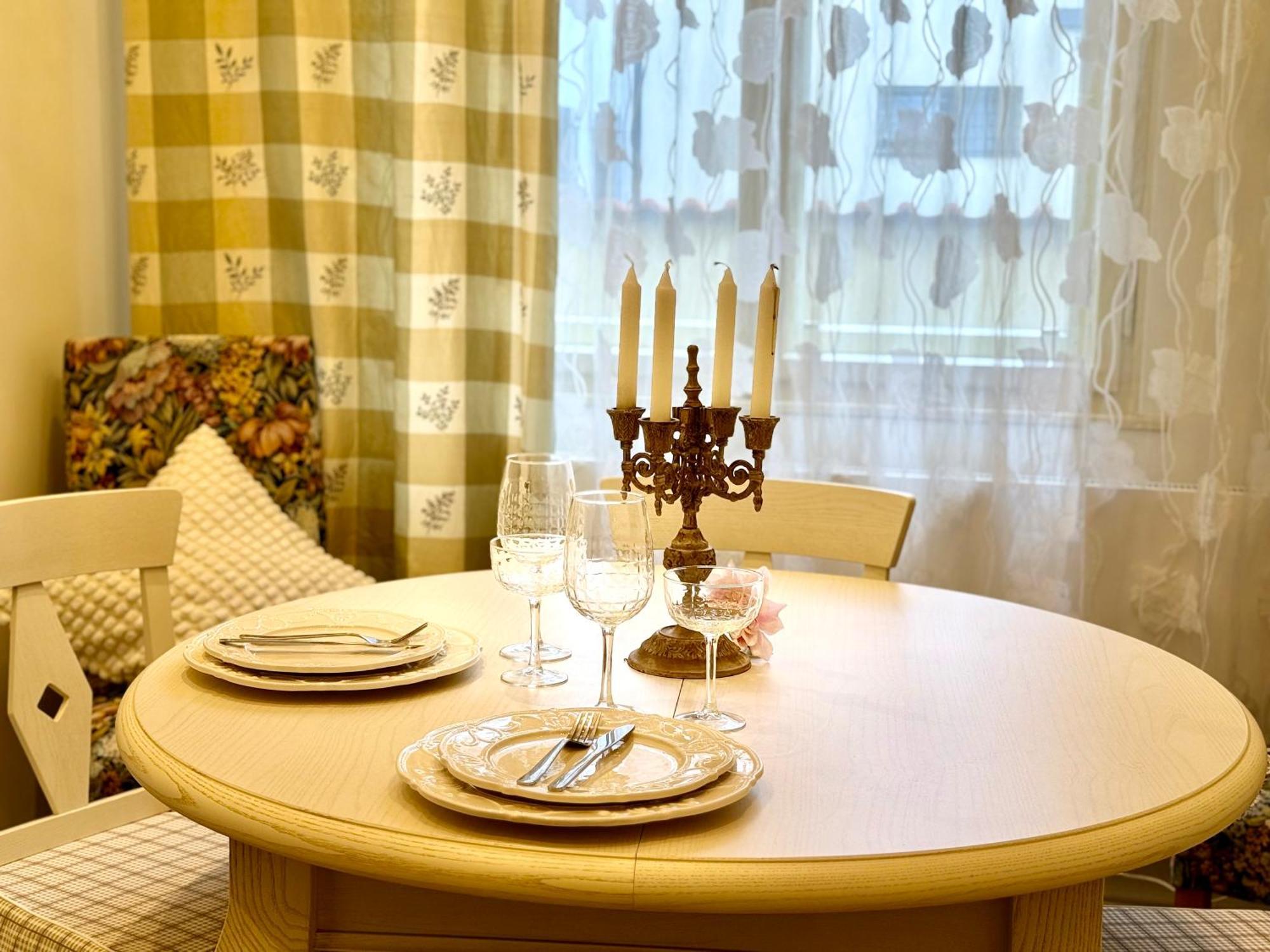 Unique Charles Bridge 2bdr Apartment. Apartamento *