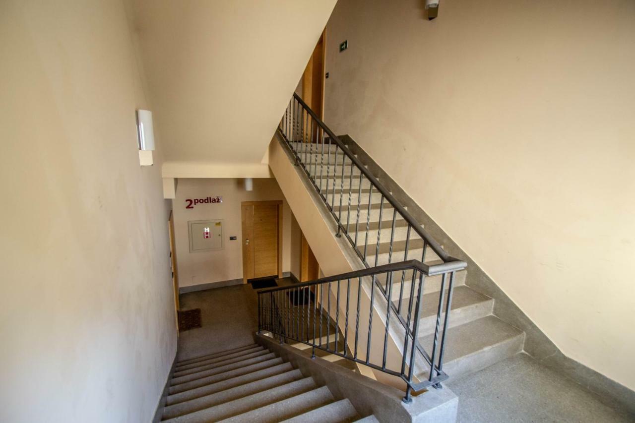 Unique Charles Bridge 2bdr Apartment. * Praga