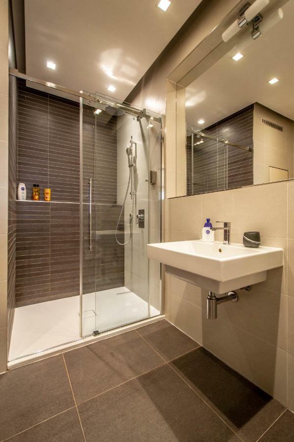 Unique Charles Bridge 2bdr Apartment. * Praga
